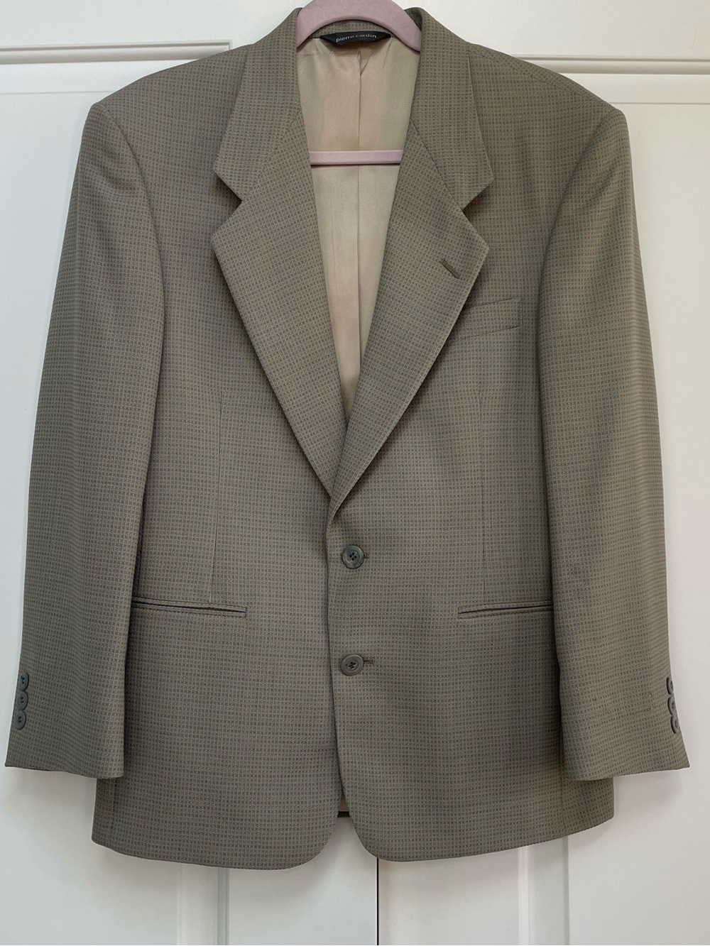 Pierre Cardin 100% Worsted Wool Two Button Cuff Detail Lined Sport Coat Jacket